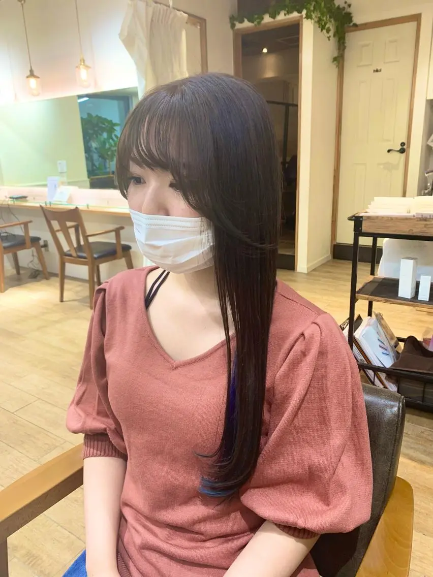 セミロング カラー パーマ ヘアアレンジ メンズ キッズ ネイル マツエク・マツパ ヘアカラー レイヤーカット／ 巻ける縮毛矯正のヘアスタイル