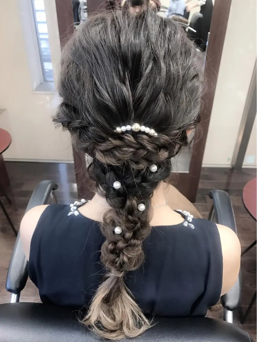 セミロング ヘアアレンジ 結婚式・ブライダル 沢田 瞳のヘアスタイル
