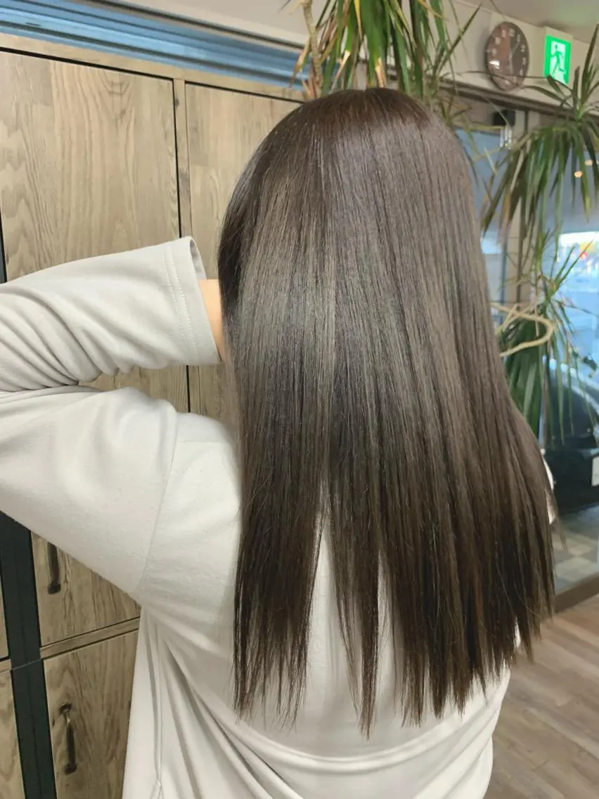 カラー 🌷かわばた めい🌷のヘアスタイル