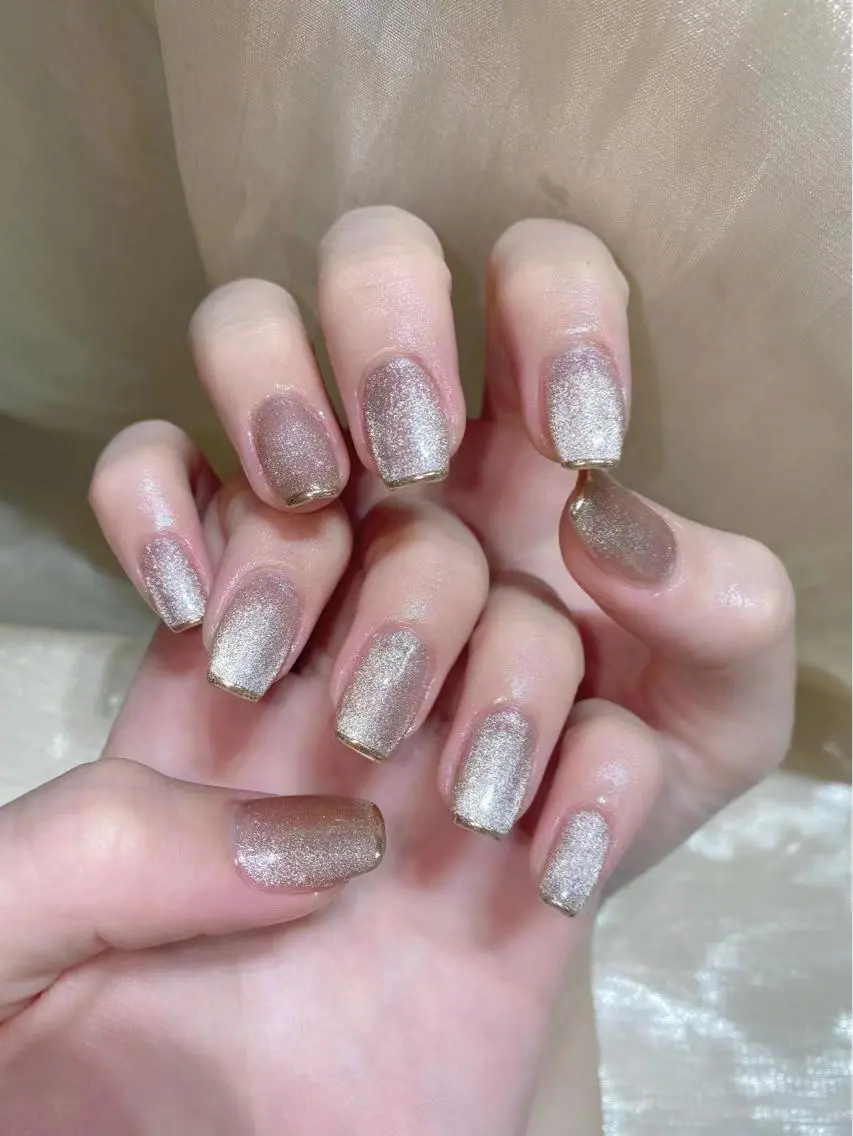 ネイル ハンドネイル Queens ciciのネイルデザイン