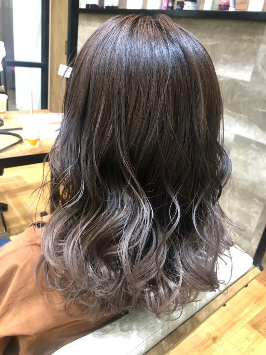 セミロング カラー ヘアカラー トリートメント 天野 開のヘアスタイル