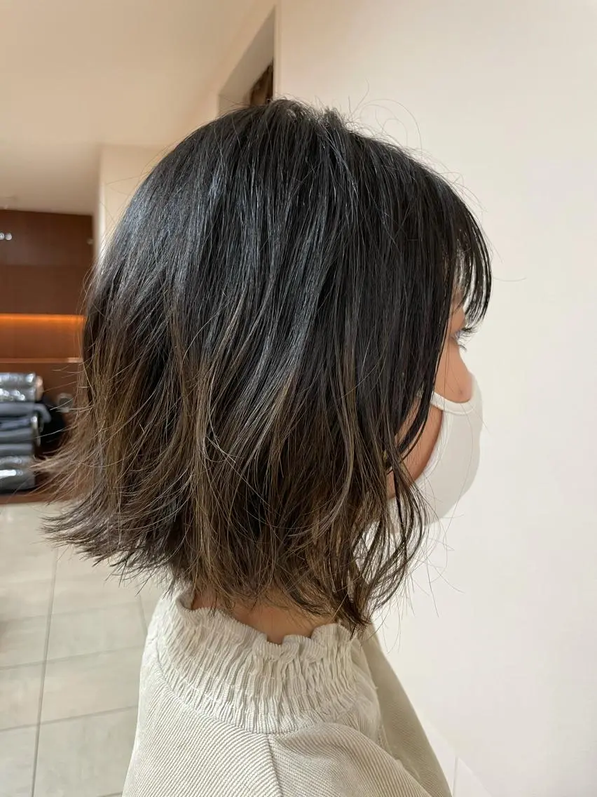 ミディアム カラー ヘアアレンジ ヘアカラー トリートメント 【Sweep】おじま のぞみのヘアスタイル