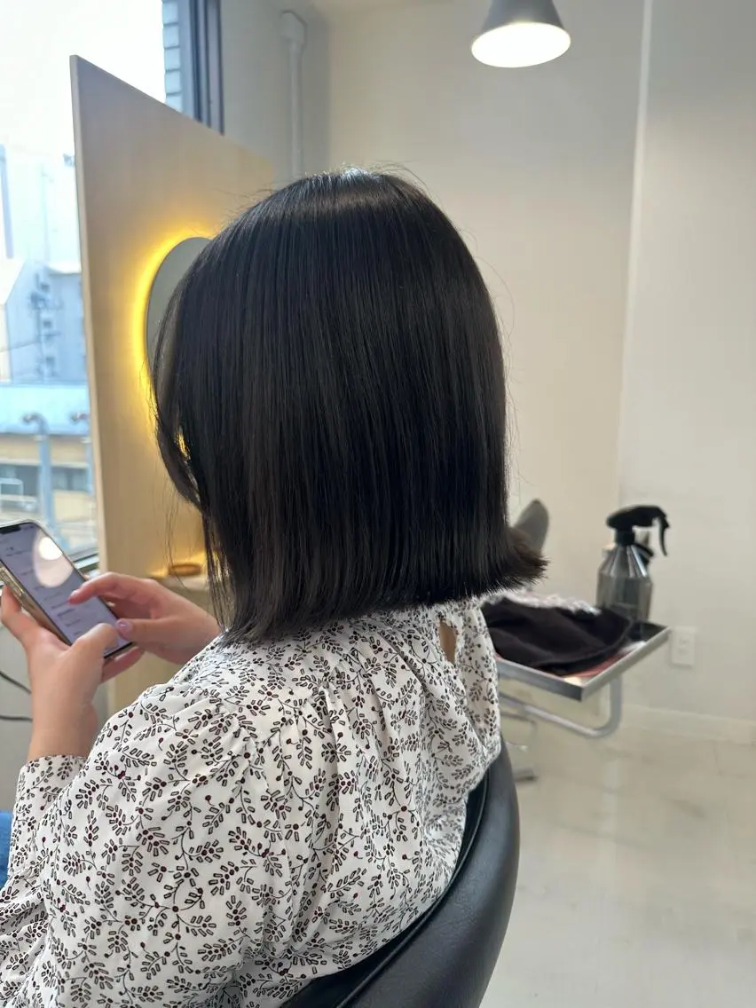 ミディアム 深見 真由のヘアスタイル