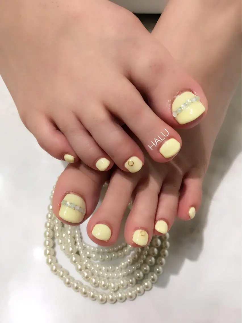 ネイル アートネイル パステルネイル ストーンネイル 黄色 HALU ハルのネイルデザイン