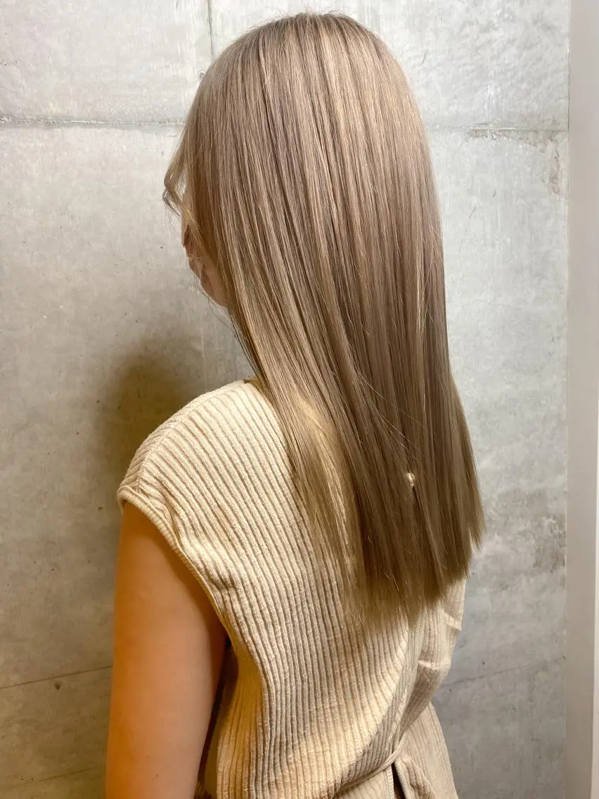ロング カラー カット ヘアカラー 河原 楓樹のヘアスタイル
