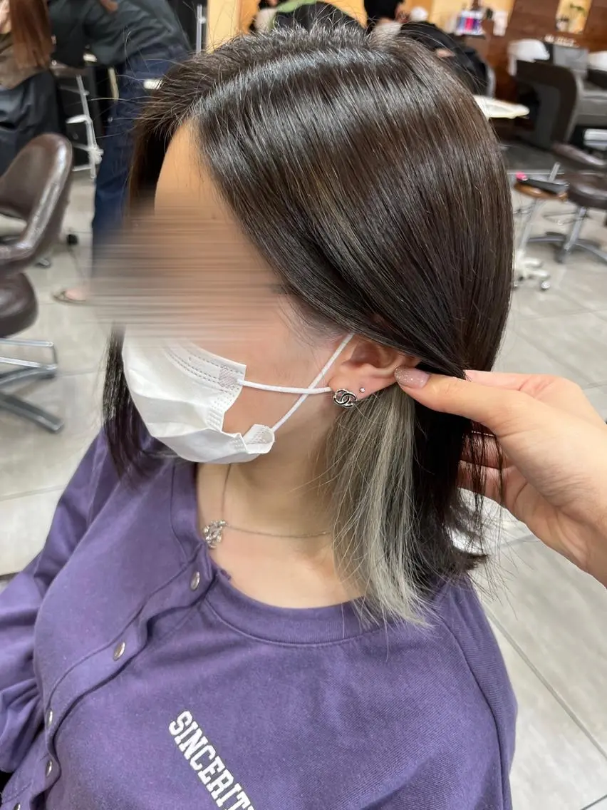 カラー インナー×縮毛矯正 ピンクカラー澤井里菜のヘアスタイル