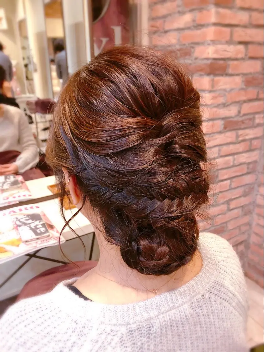 ロング ヘアアレンジ Chardon✂️ 平田佳奈子💄のヘアスタイル