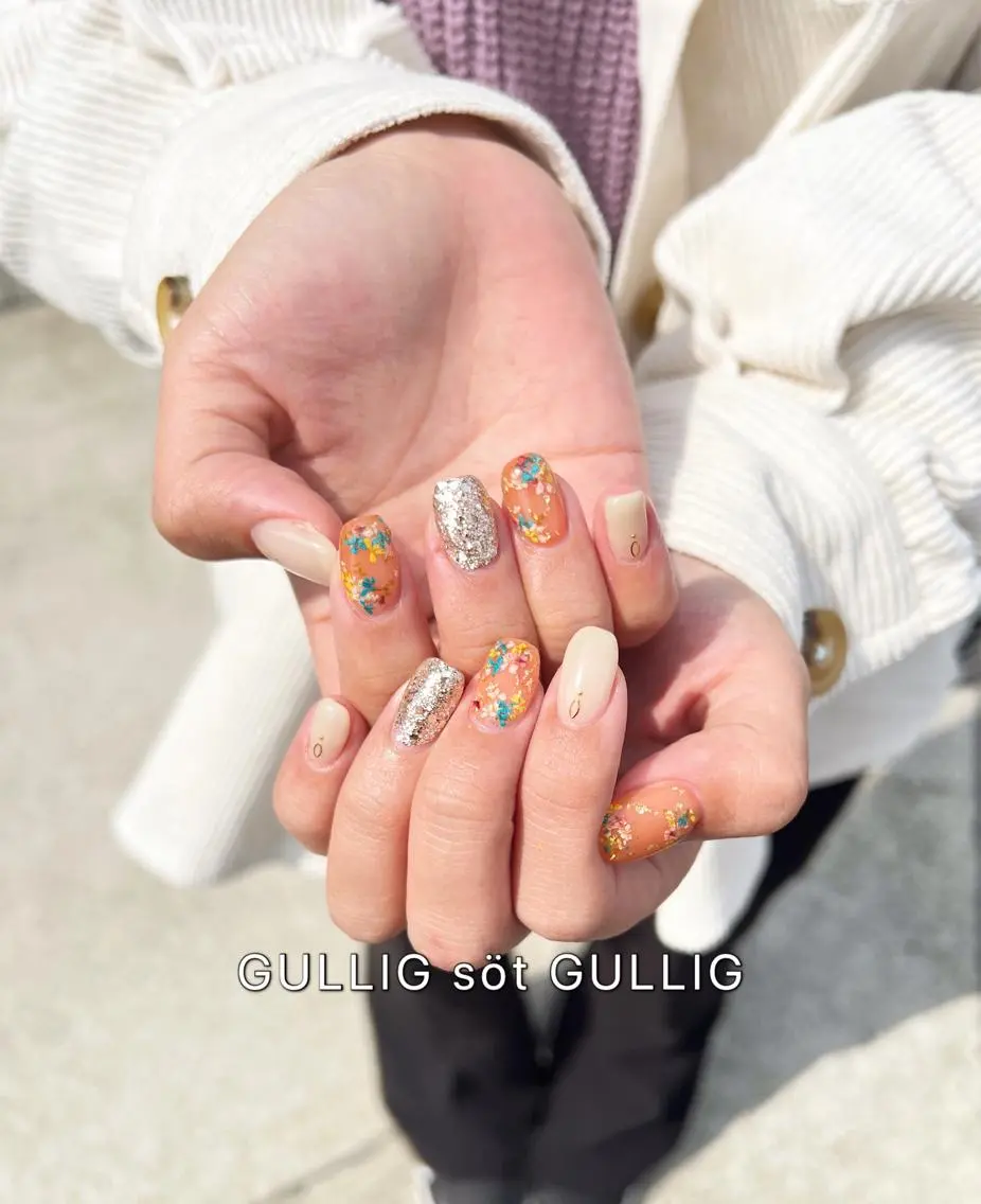 ネイル ハンドネイル フットネイル GULLIG söt GULLIGのネイルデザイン