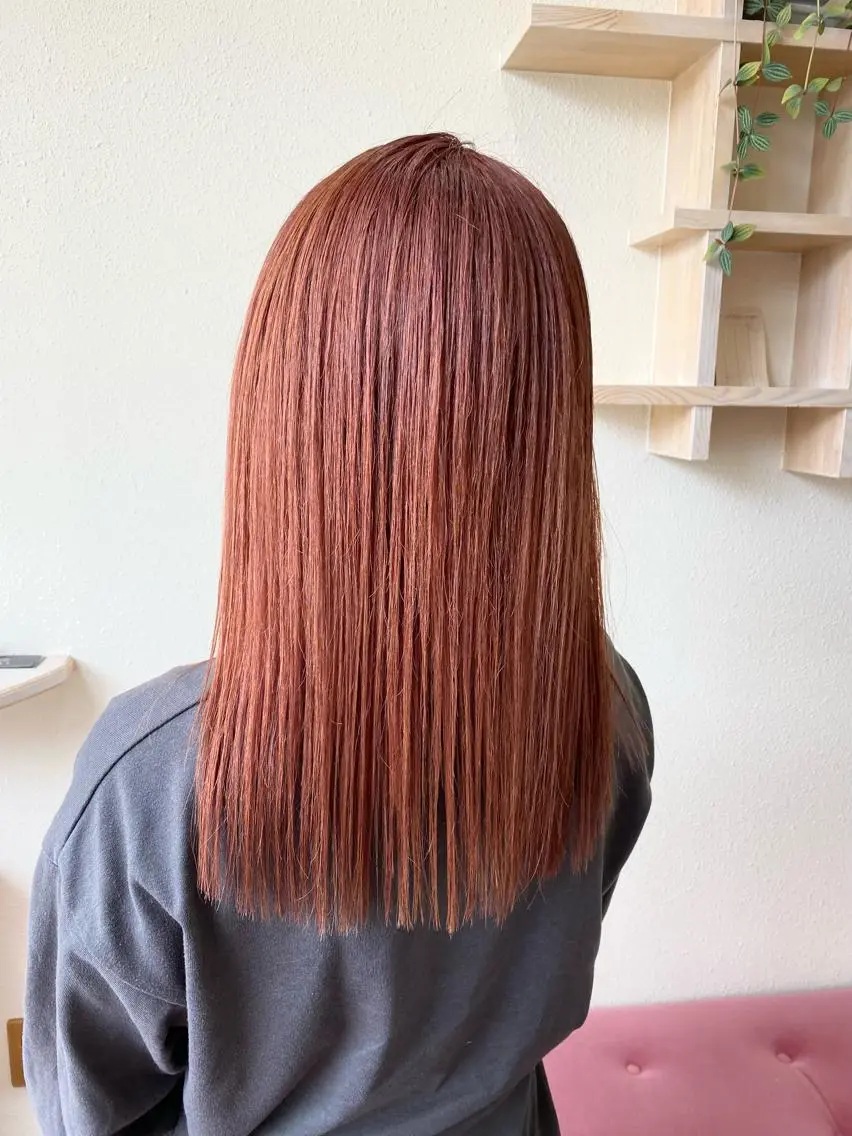 ロング カラー 中川 茜里のヘアスタイル