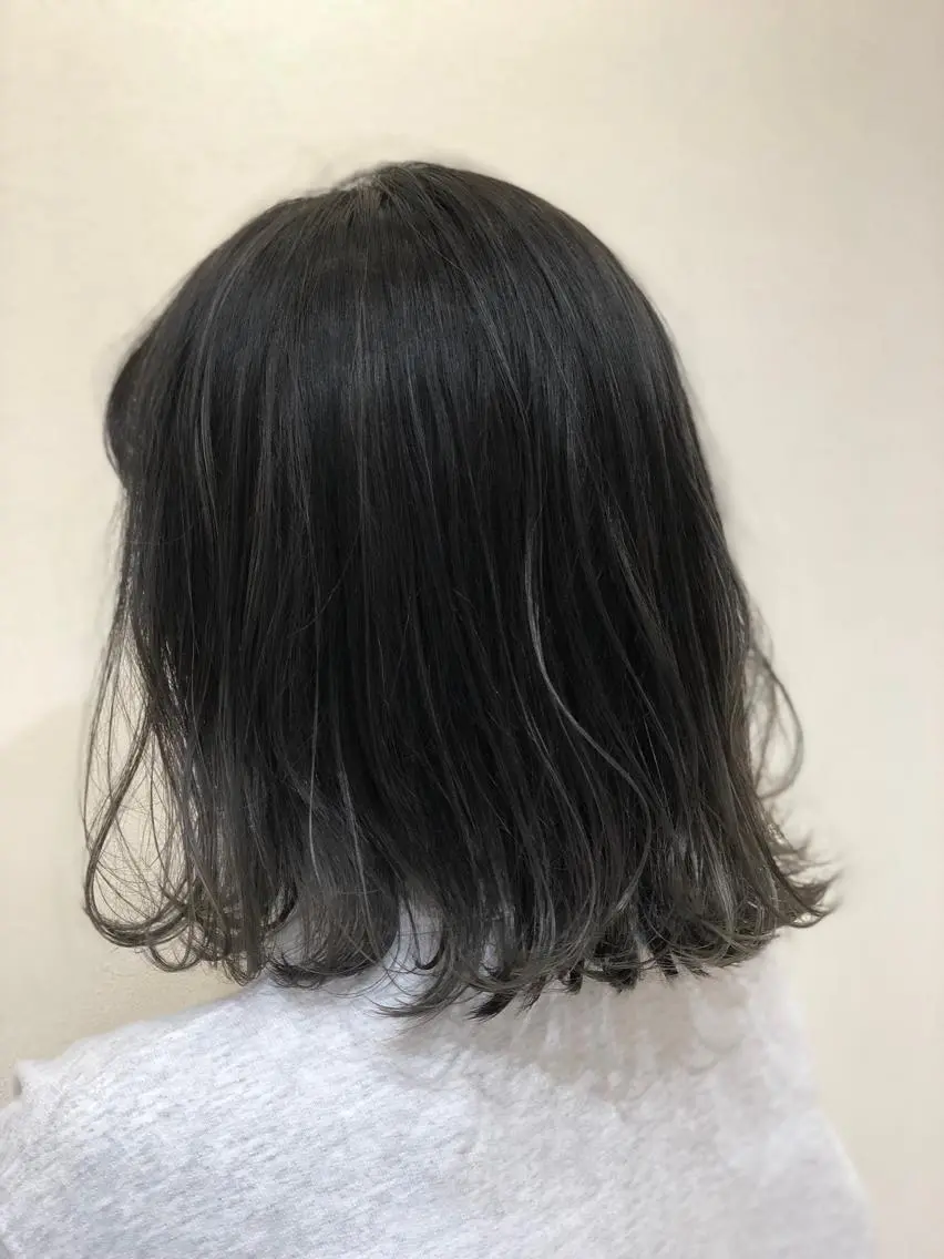 ミディアム 切りっぱなしボブ ボブ 似合わせカットカラー 🌿つじおかるみのヘアスタイル