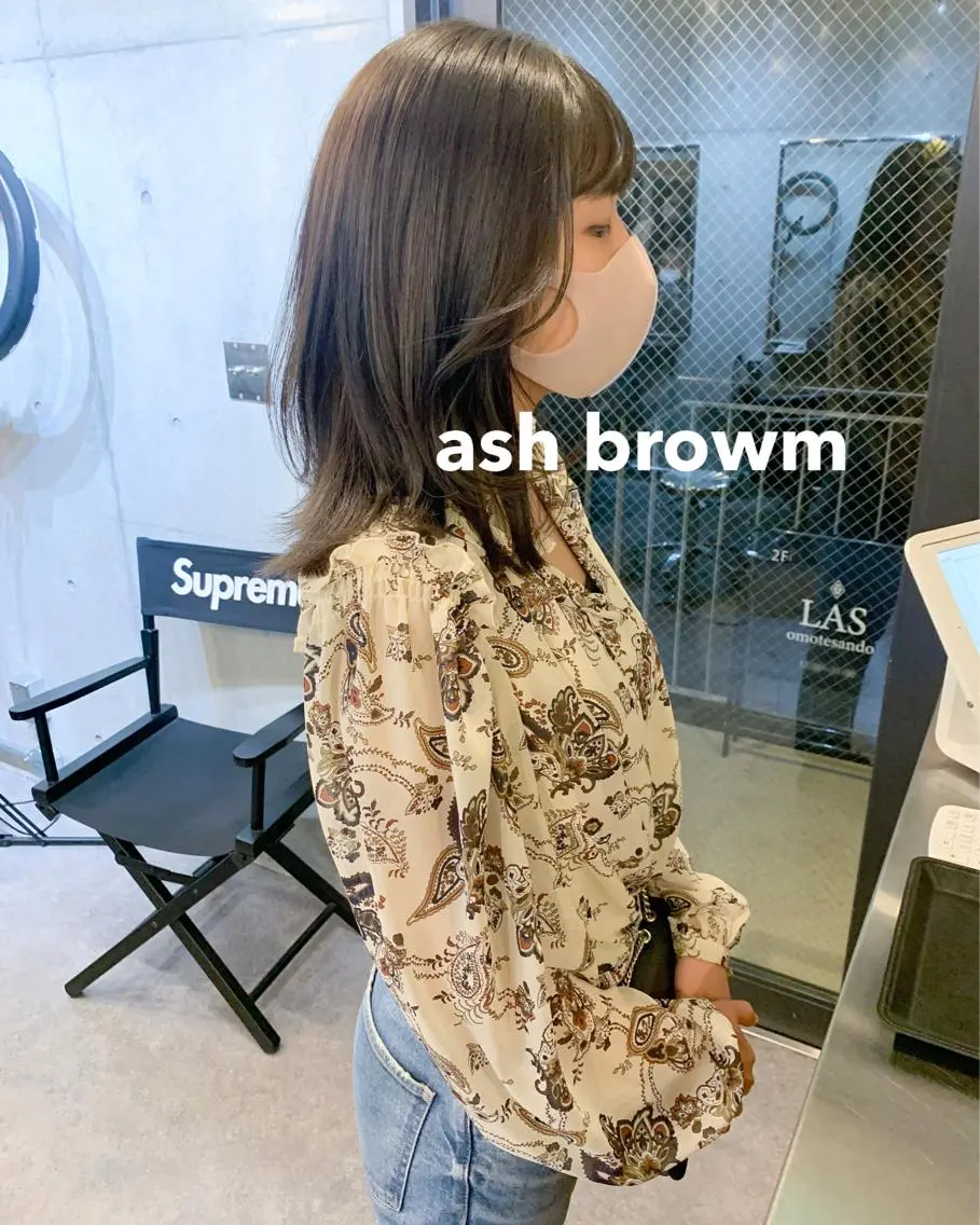 ミディアム カラー アッシュ アッシュブラウン ブラウンカラー 柔らかブラウン/顔周 りレイヤー♡ユウシのヘアスタイル