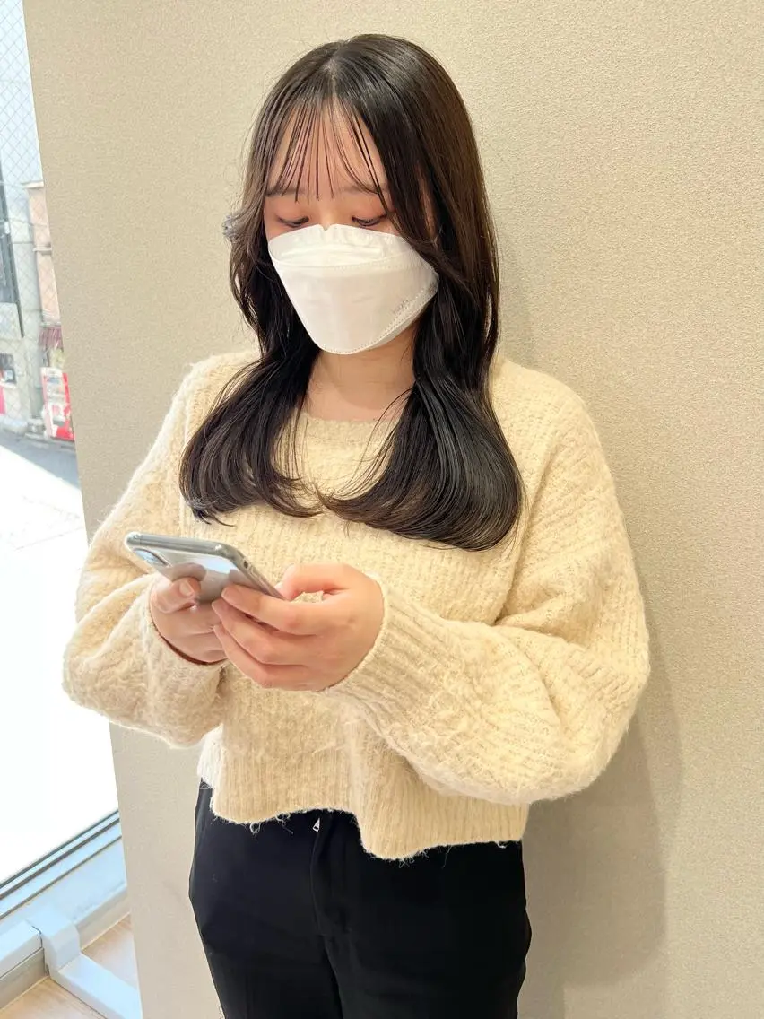 ミディアム カラー ベージュカラー オリーブベージュ エギョモリ 外国人対応 佐久間のヘアスタイル