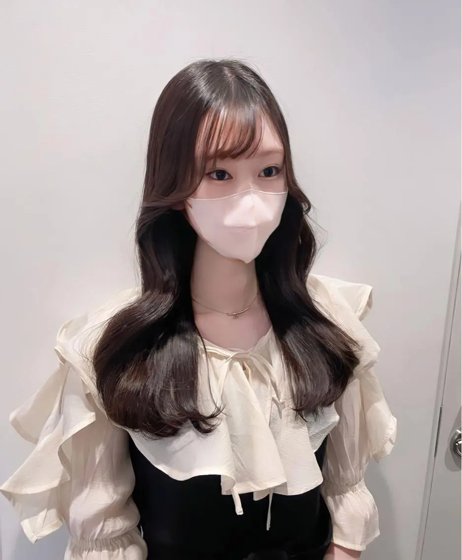セミロング 銀座/レイヤーカット 🤍内野すみれのヘアスタイル
