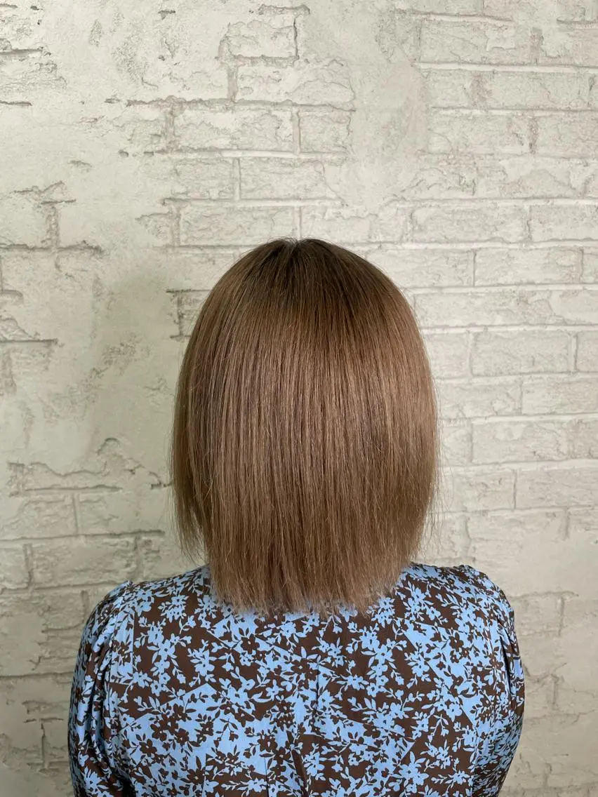 ミディアム カラー ベージュカラー ダブルカラー イルミナカラー ミルクティーベージュ ブリーチ特化 ハイトーンRYOYAのヘアスタイル