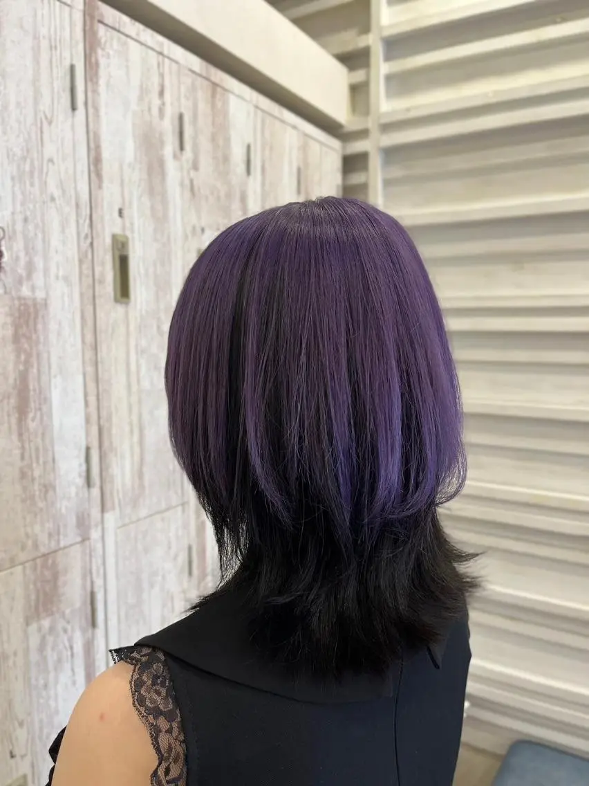 ミディアム カラー デザインカラー ラベンダーカラー バイオレットカラー ウルフカット N° emirai 溝の口のヘアスタイル