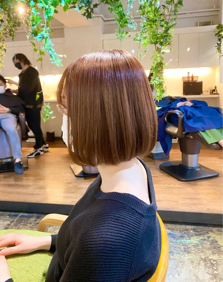 ミディアム カラー ショート 縮毛矯正 レイヤー🌿FUKUのヘアスタイル
