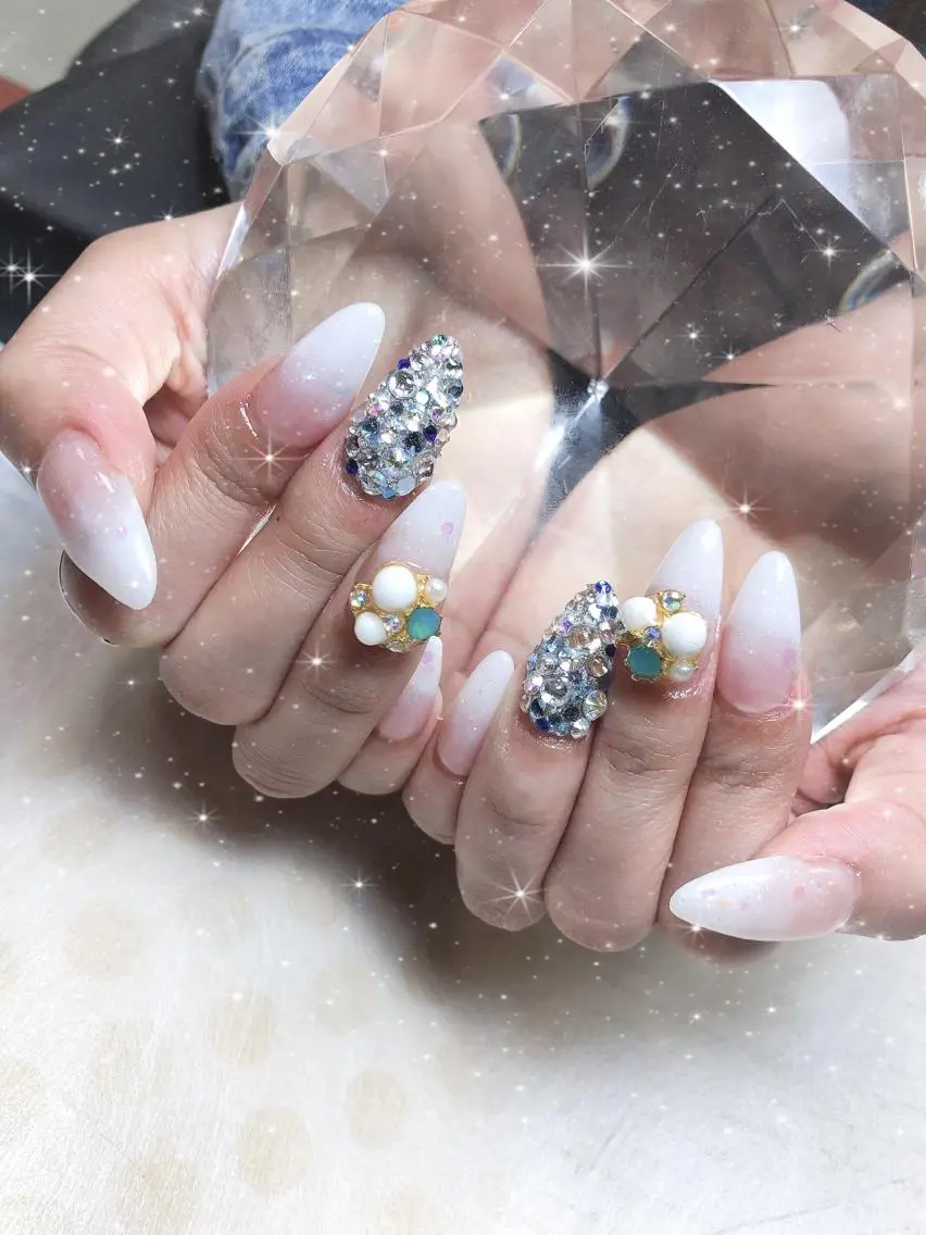 ミディアム ネイル ハンドネイル 《LB》ラブリエ Nail&eyeのマツエク・マツパデザイン