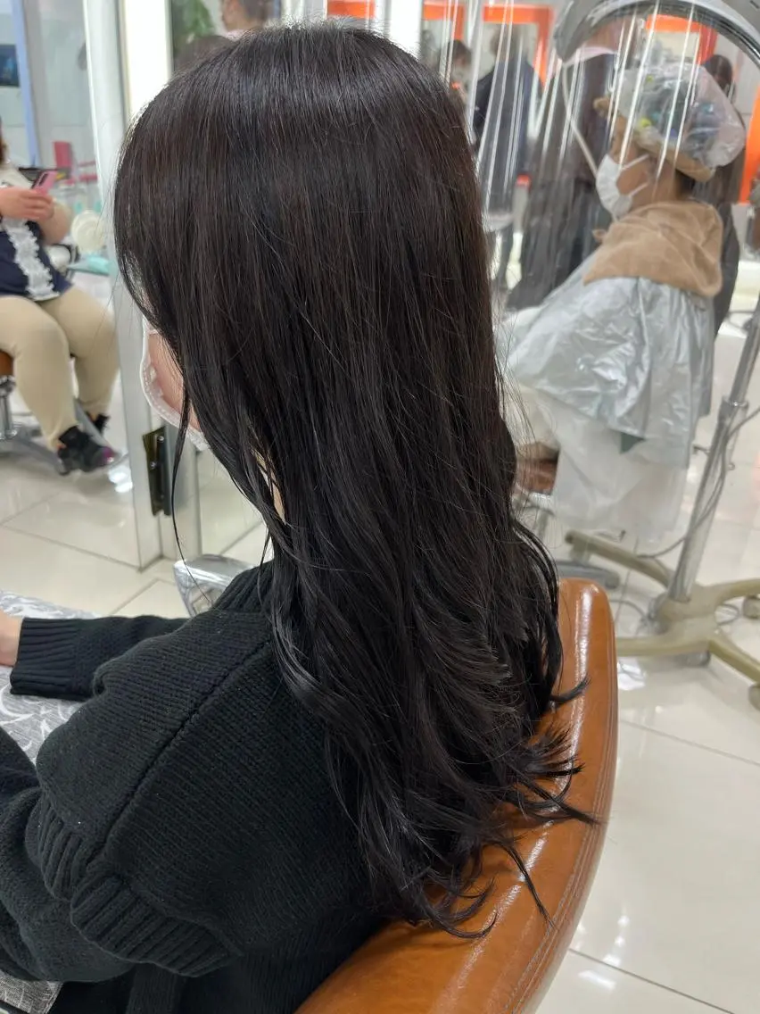 ロング カラー ヘアカラー トリートメント 下四日市 翠のヘアスタイル