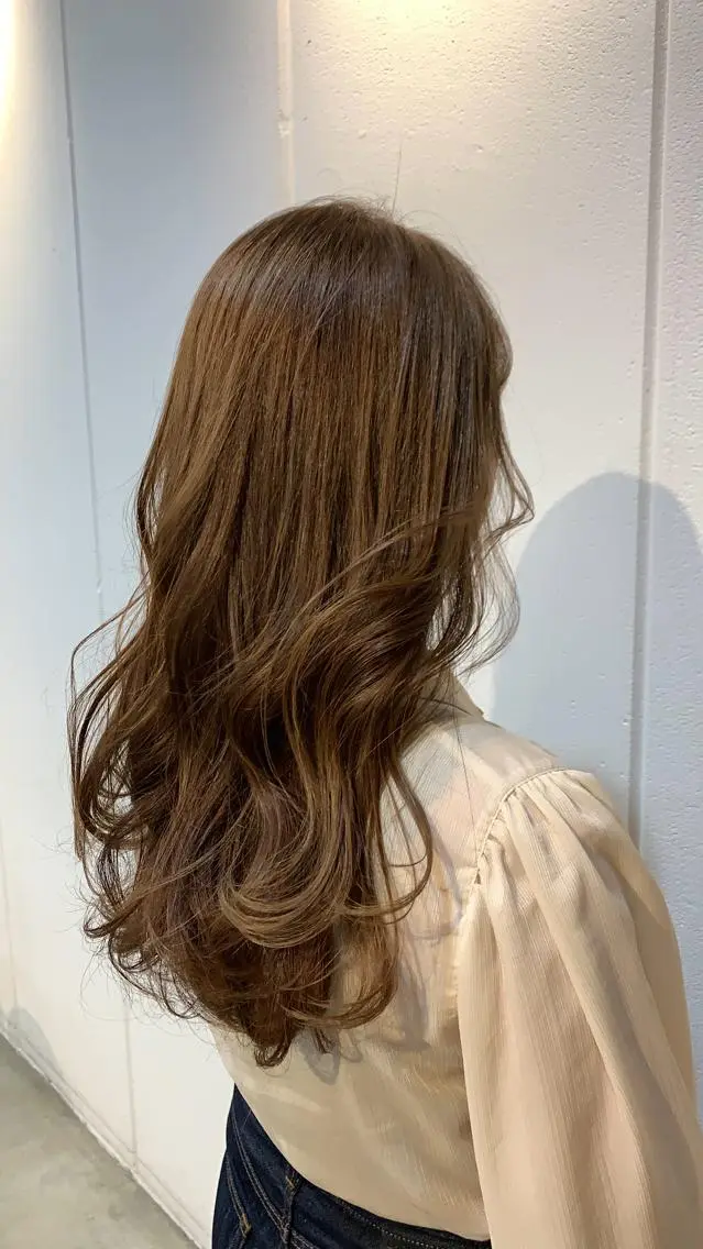 ロング カラー アッシュ ベージュカラー Lolonois梅田 /Okazaki:)のヘアスタイル