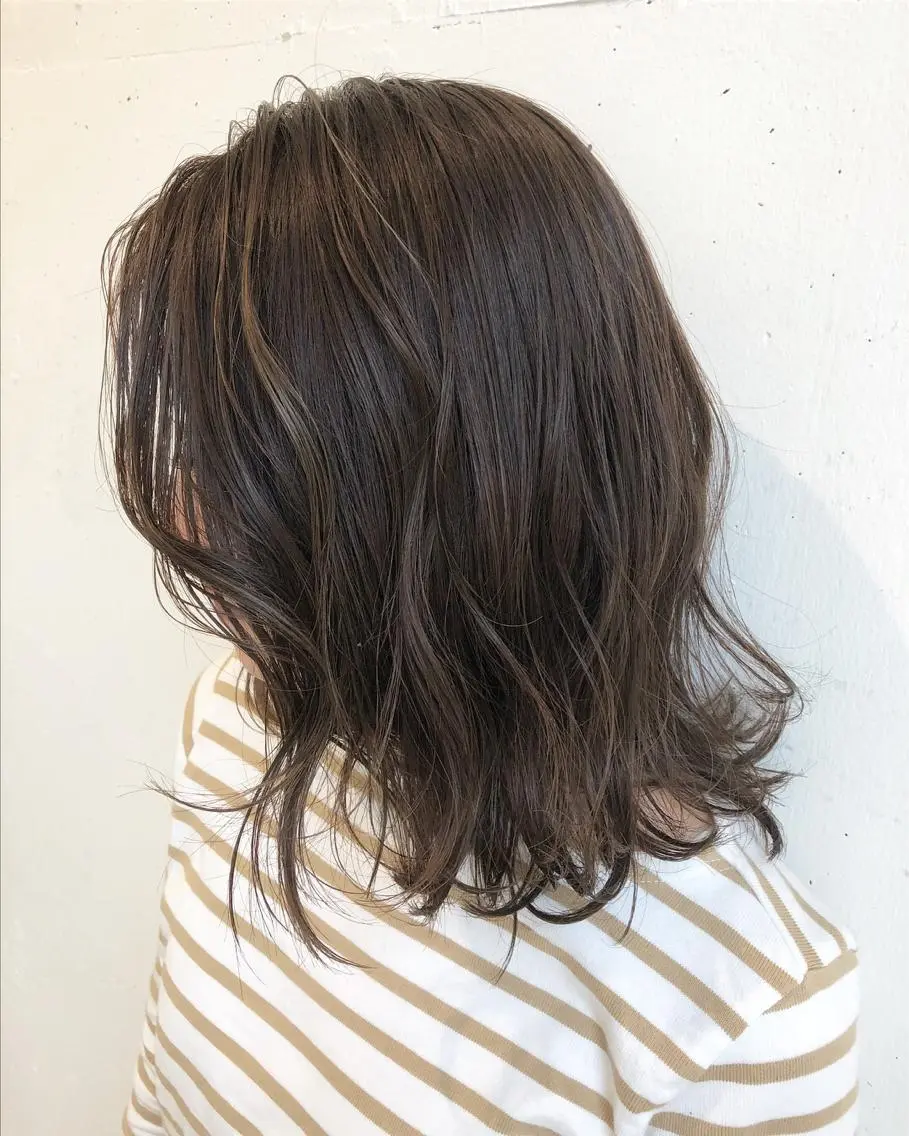 セミロング カラー イルミナカラー 山形 光輪子のヘアスタイル