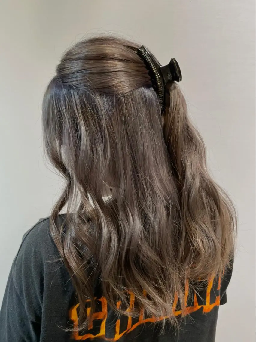 セミロング カラー 横山 亮太のヘアスタイル