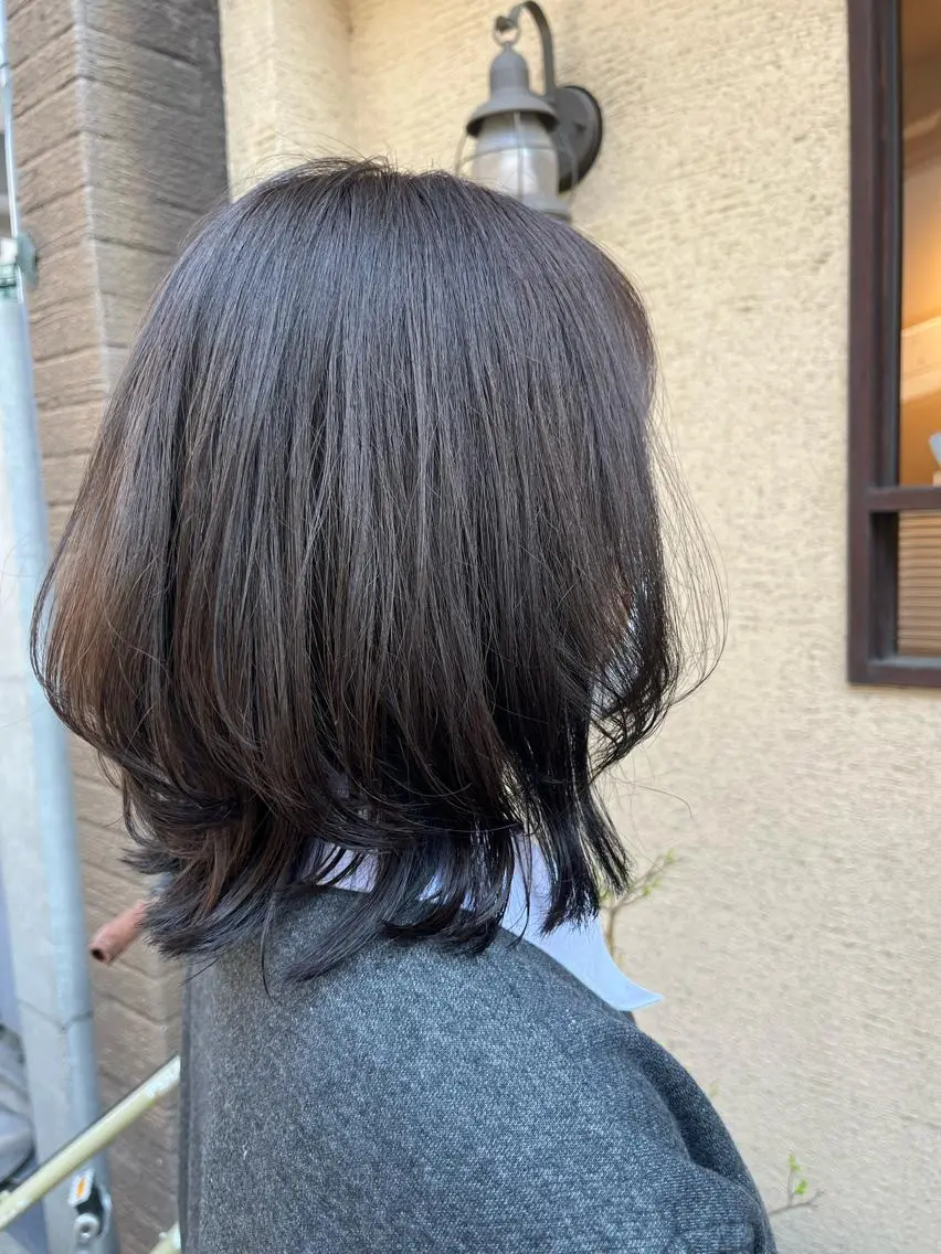 ミディアム ミディアムレイヤー レイヤーカット 疋田(ひきた)真由 🐶東京/都立大学のヘアスタイル