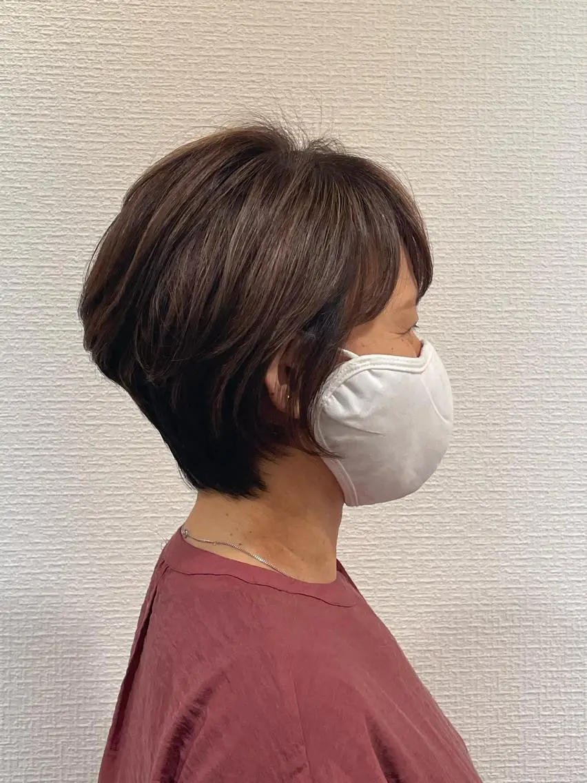 ショート Uhair師勝. 伏江優海のヘアスタイル