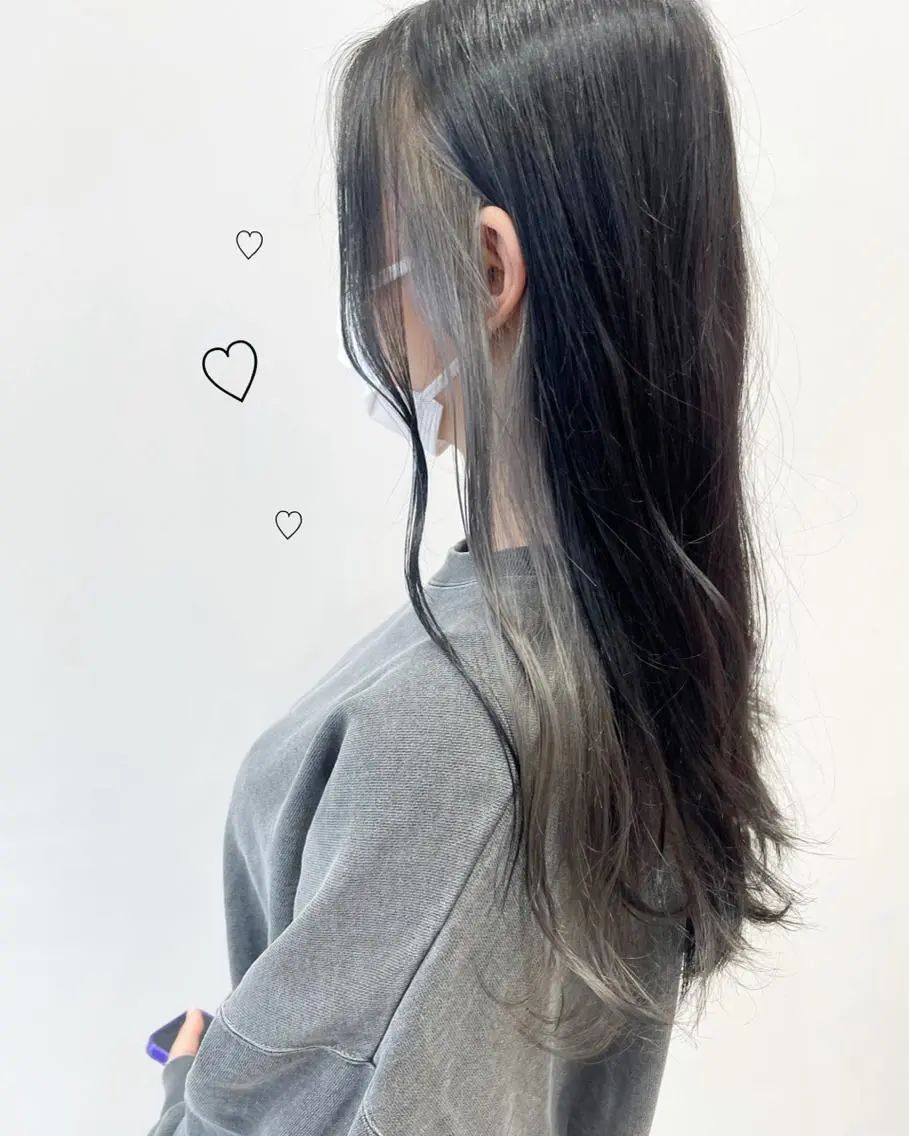 セミロング カラー ダークグレー シルバー 新宿駅近♡個室 ♡関口三都季🌜のヘアスタイル