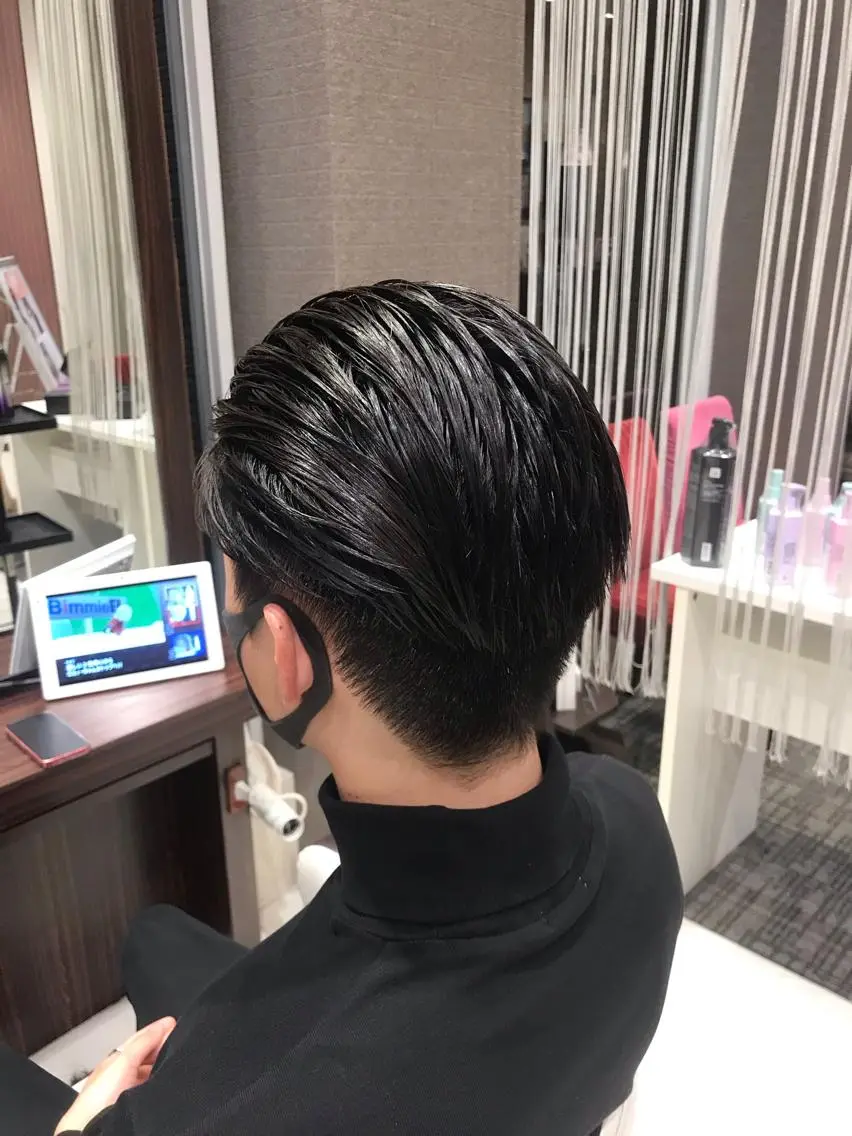 ショート ヘアアレンジ メンズ オールバック ✂︎山﨑 涼太✂︎のヘアスタイル