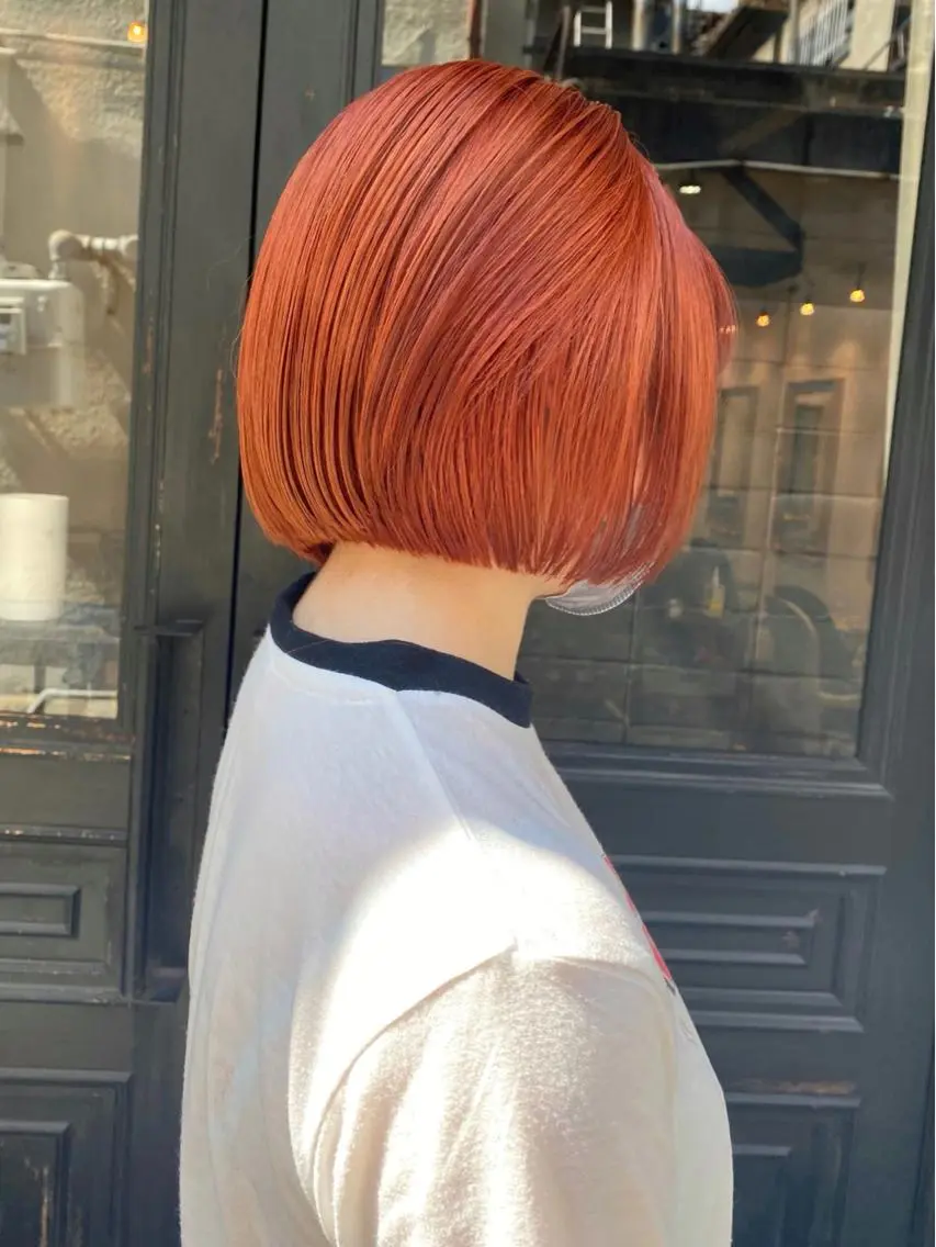 ショート カラー ブリーチ オレンジ ボブ tonari 梅田、中崎町のヘアスタイル