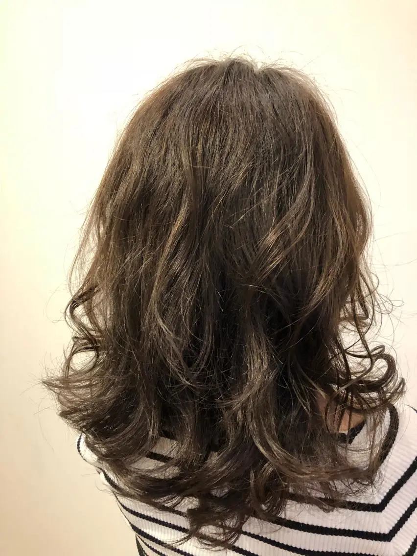 ミディアム 波川 幸功のヘアスタイル