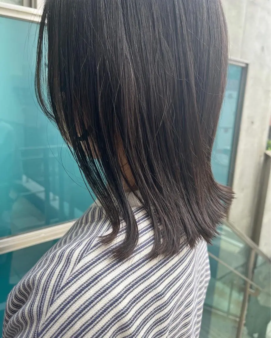 セミロング カラー パーマ ヘアアレンジ メンズ キッズ ネイル マツエク・マツパ アイブロウ メンズパーマ セミロングパーマ ブラウンカラー ケアカラー 透明感カラー 久木原 ゆりのヘアスタイル