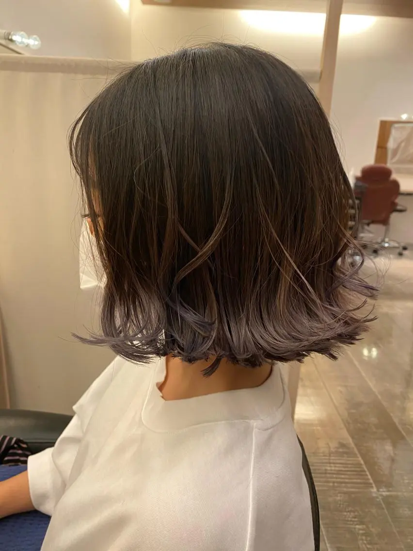 ミディアム カラー 切りっぱなしボブ ボブ 外ハネヘア 野村 莉夏香のヘアスタイル