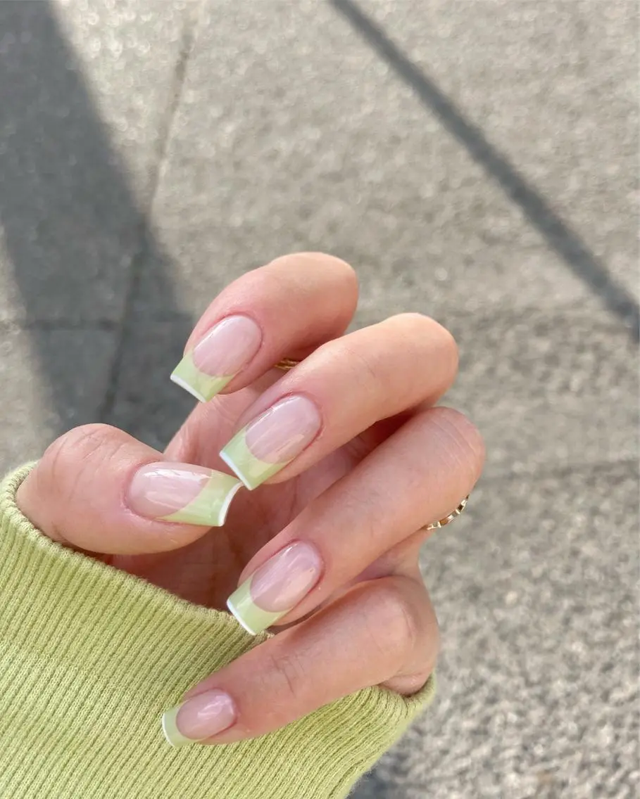 ネイル ピスタチオネイル 春ネイル スクエアネイル Faire MIKIのネイルデザイン
