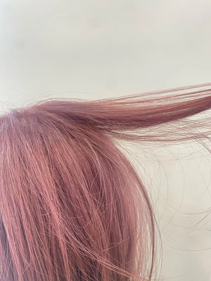 ミディアム カラー 藤原 侑香のヘアスタイル