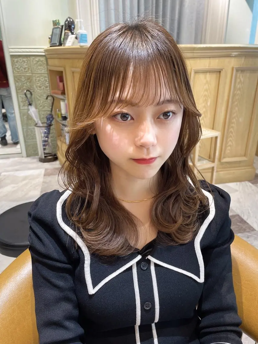 セミロング カラー ベージュカラー 黒髪 ブリーチ ブルーカラー ブルーブラック カット トリートメント 木屋元一/透明感 /前髪/レイヤーのヘアスタイル