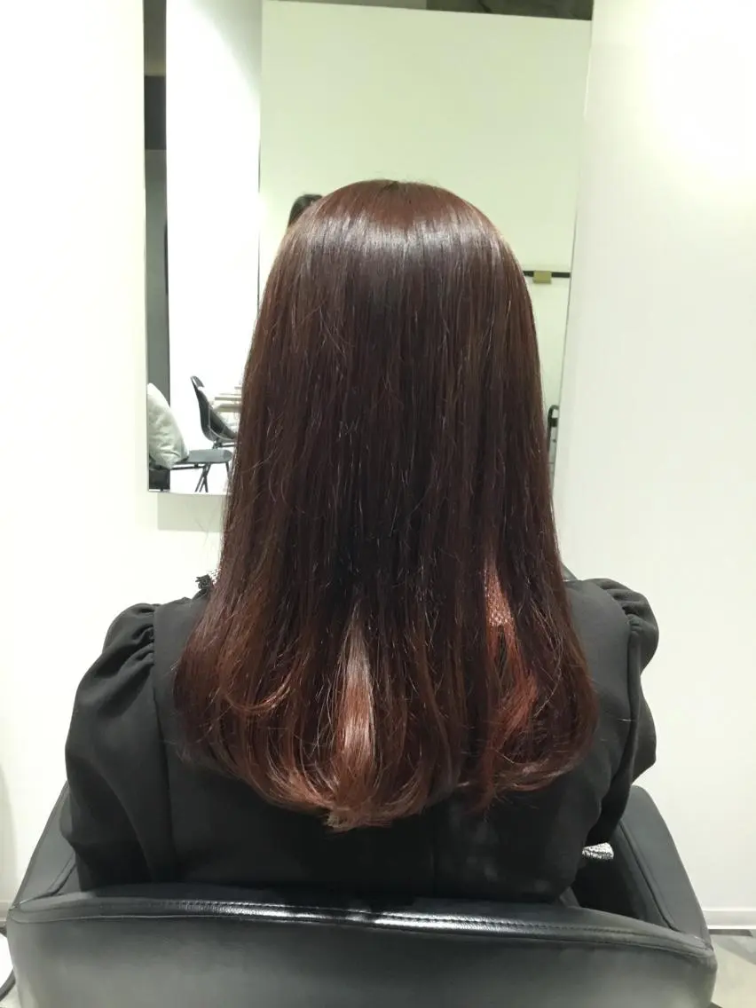 セミロング ✨あなたのお悩み解消 美容師✨TOMOKAのヘアスタイル