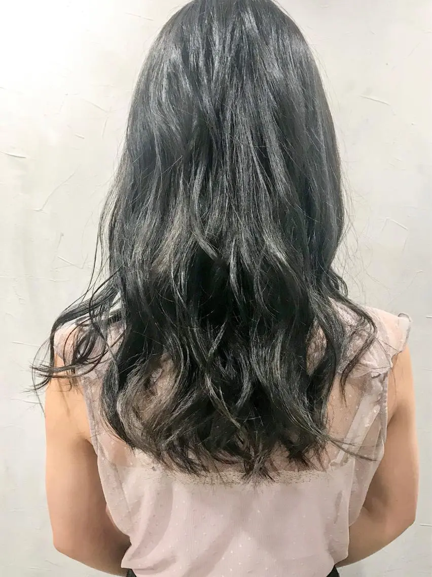 ロング カラー カット ヘアカラー トリートメント 江畑 匠 新宿三丁目 徒歩30秒⭐️のヘアスタイル