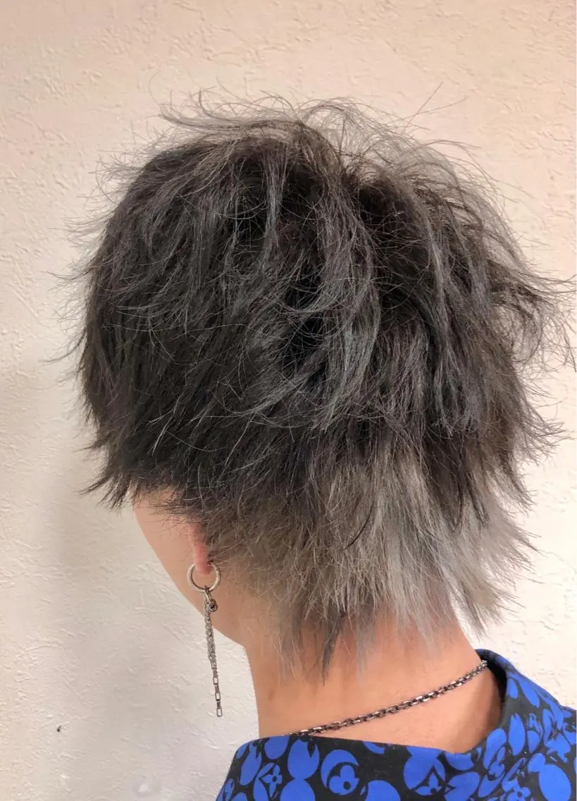 カラー メンズ 最高級エクステ /羽エクステ白石宇由のヘアスタイル