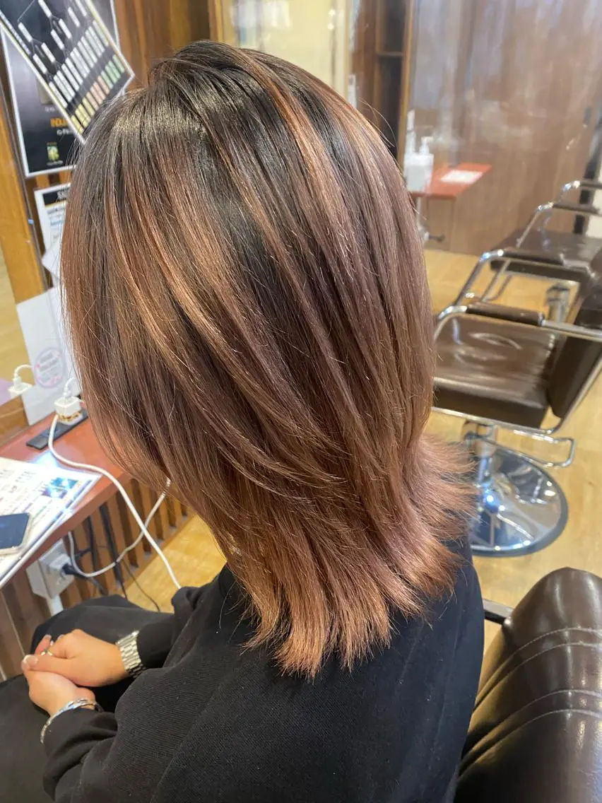ミディアム カラー 女性目線でつくる ボブ縮毛矯正のヘアスタイル