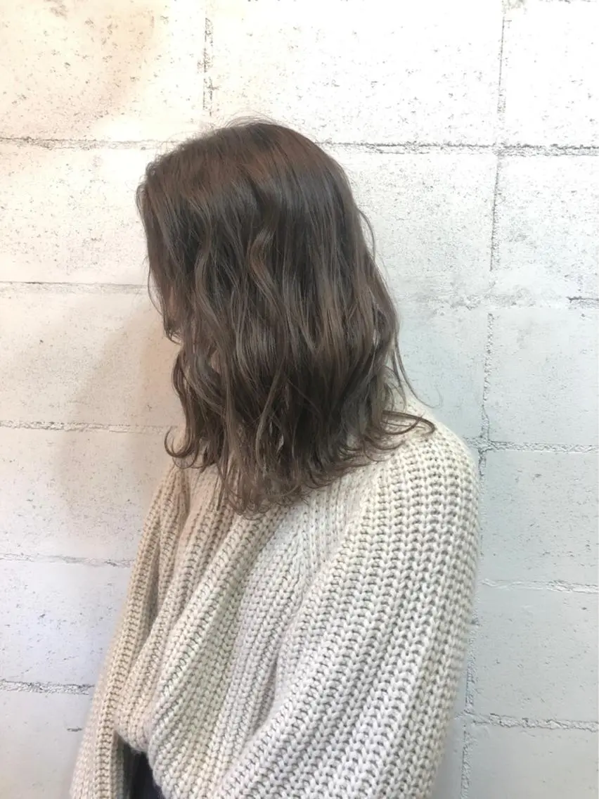 ロング カット ヘアカラー くわやま まさきのヘアスタイル