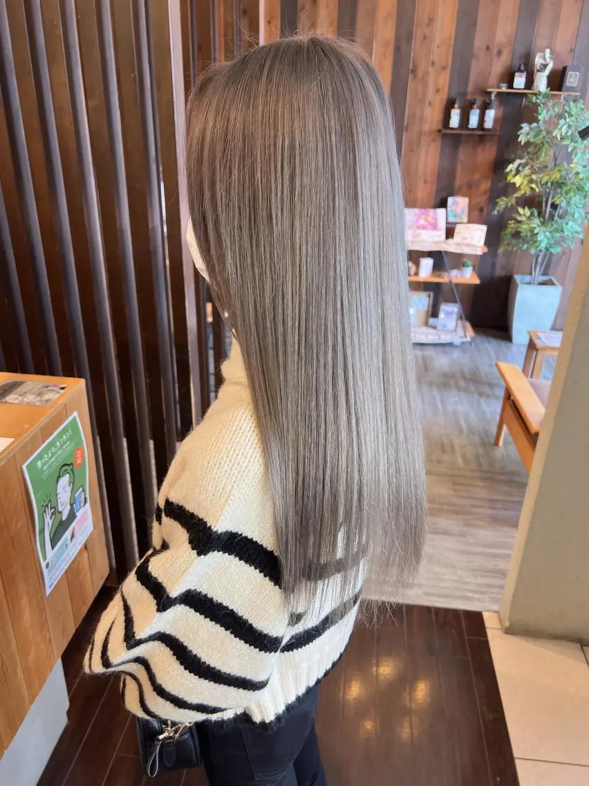 ロング ヘアカラー 具志 正太のヘアスタイル