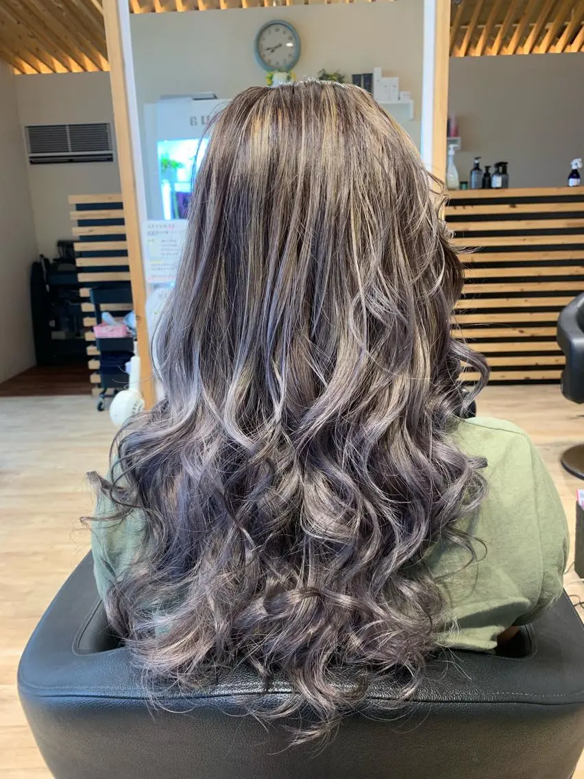 ロング カラー 関口 友行のヘアスタイル