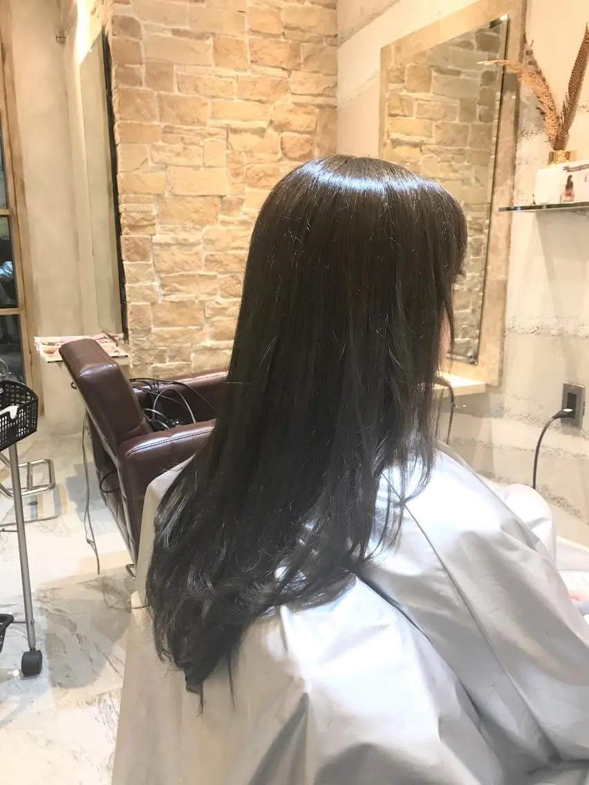 ミディアム カラー グラデーションカラー グレージュ カット ヘアカラー トリートメント 髪質改善・艶髪特化 木村侑平のヘアスタイル