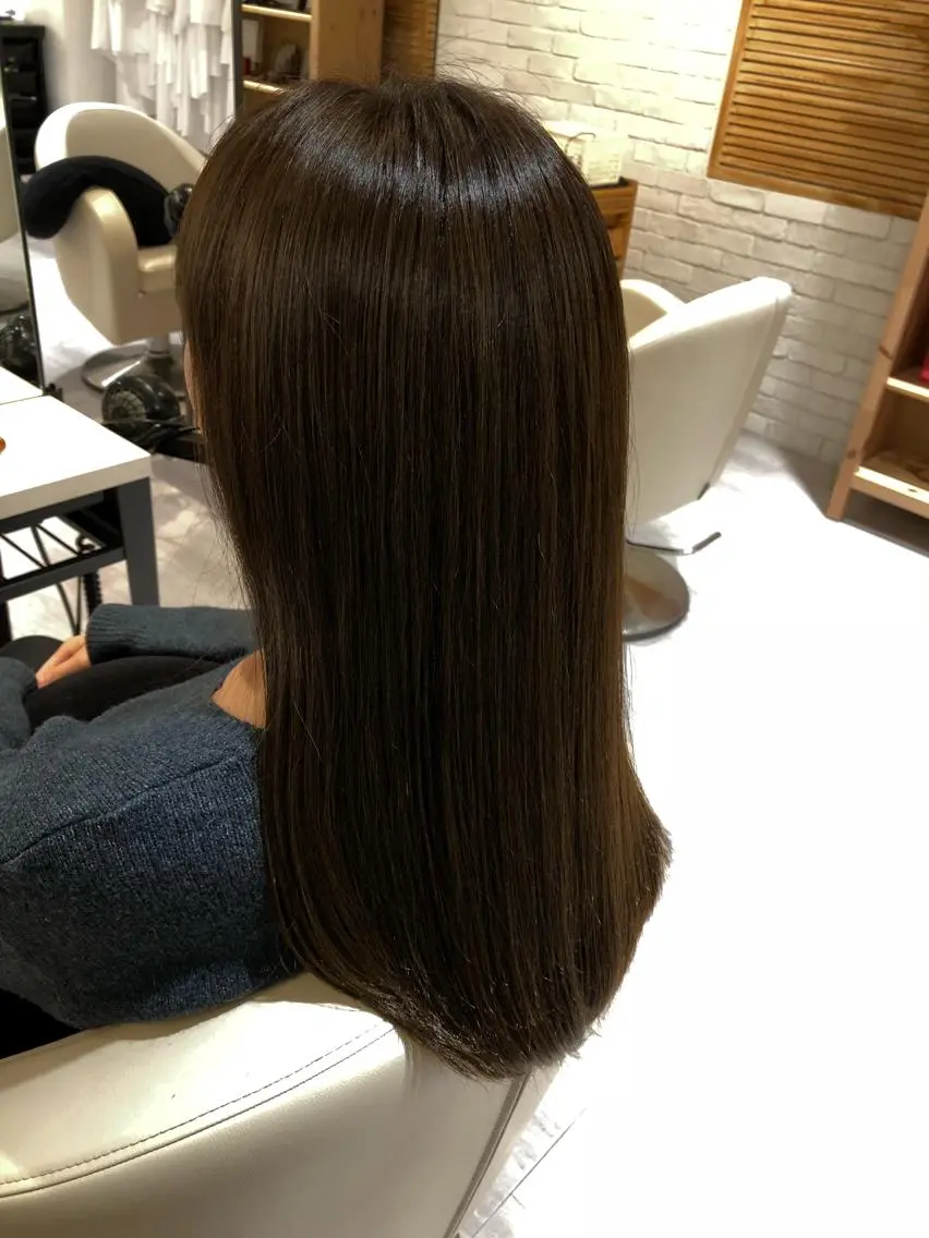 セミロング カラー イルミナカラー 金子 富士のヘアスタイル