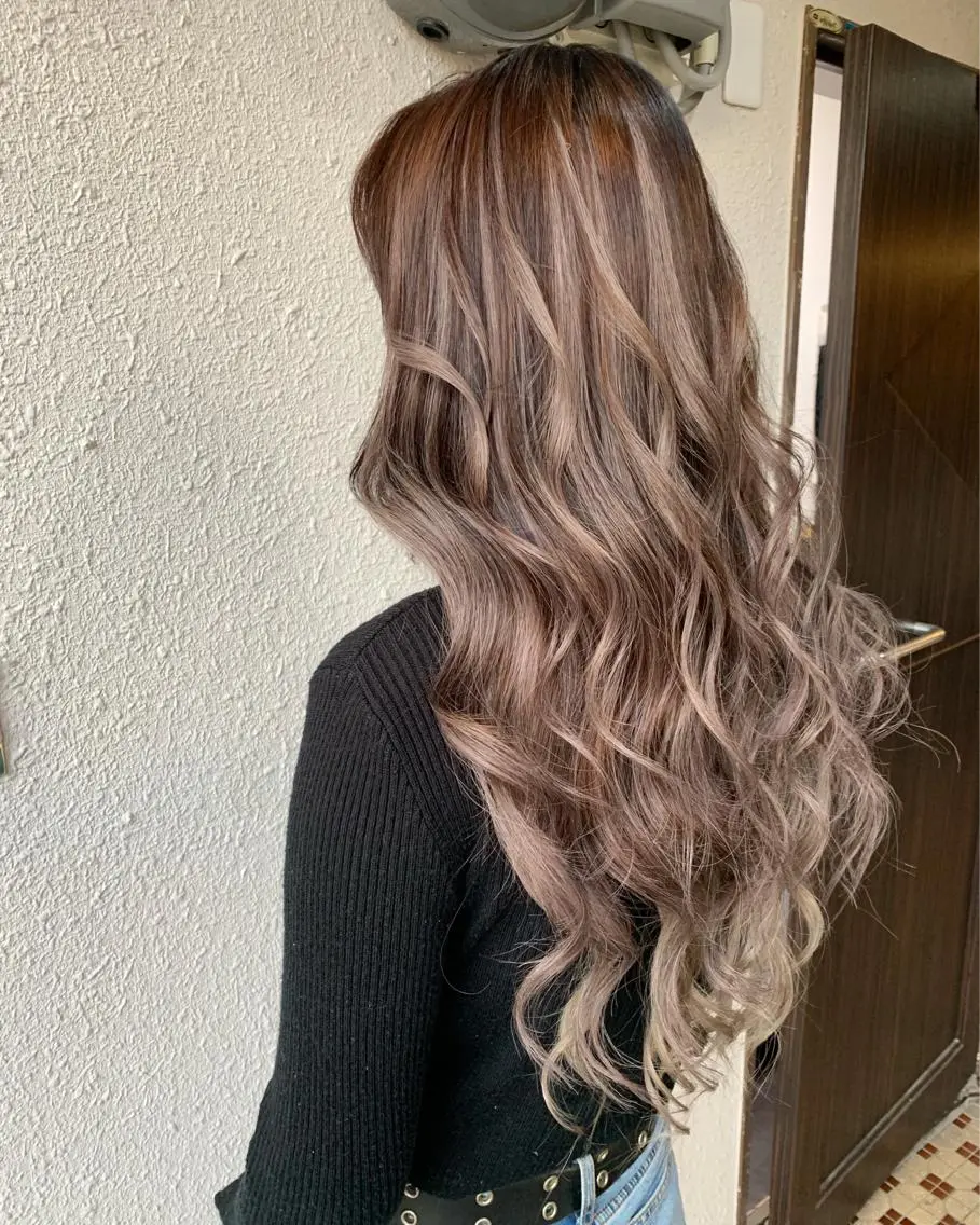 ロング eye エクステ専門店Rのヘアスタイル