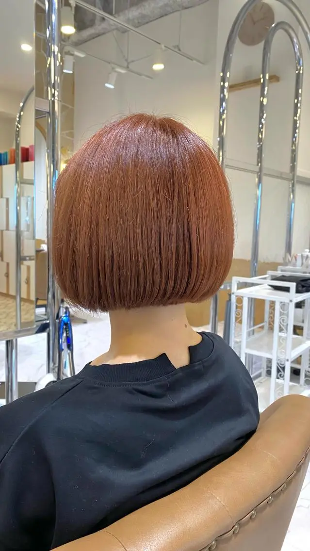 ショート カラー ボブ 坂井 茅聖のヘアスタイル