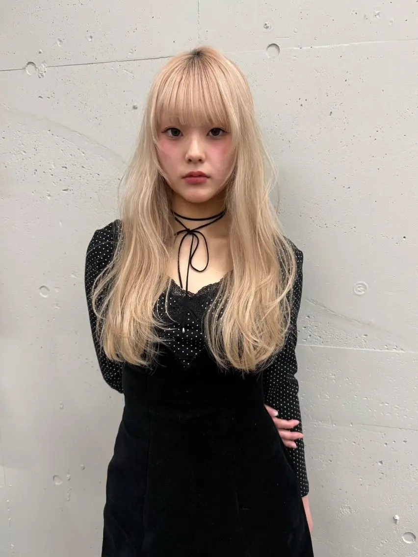 カラー ロング ブリーチ ブロンド ケアブリーチ ハイトーンカラー ヘアカラー 透明感🪽艶カラー☆ トレンドヘア✨のヘアスタイル
