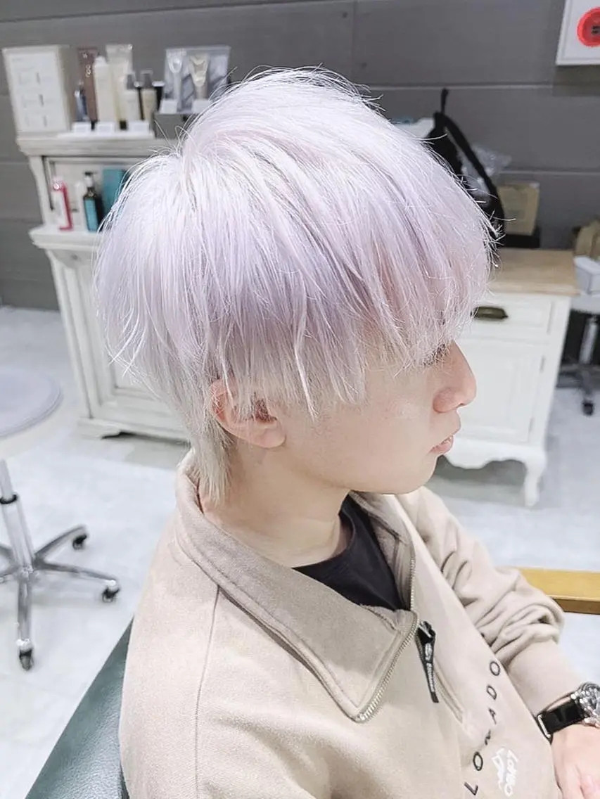 ショート カラー メンズ メンズハイトーン マッシュウルフ マッシュ メンズウルフカット ダブルカラー DAYS Men’sのヘアスタイル