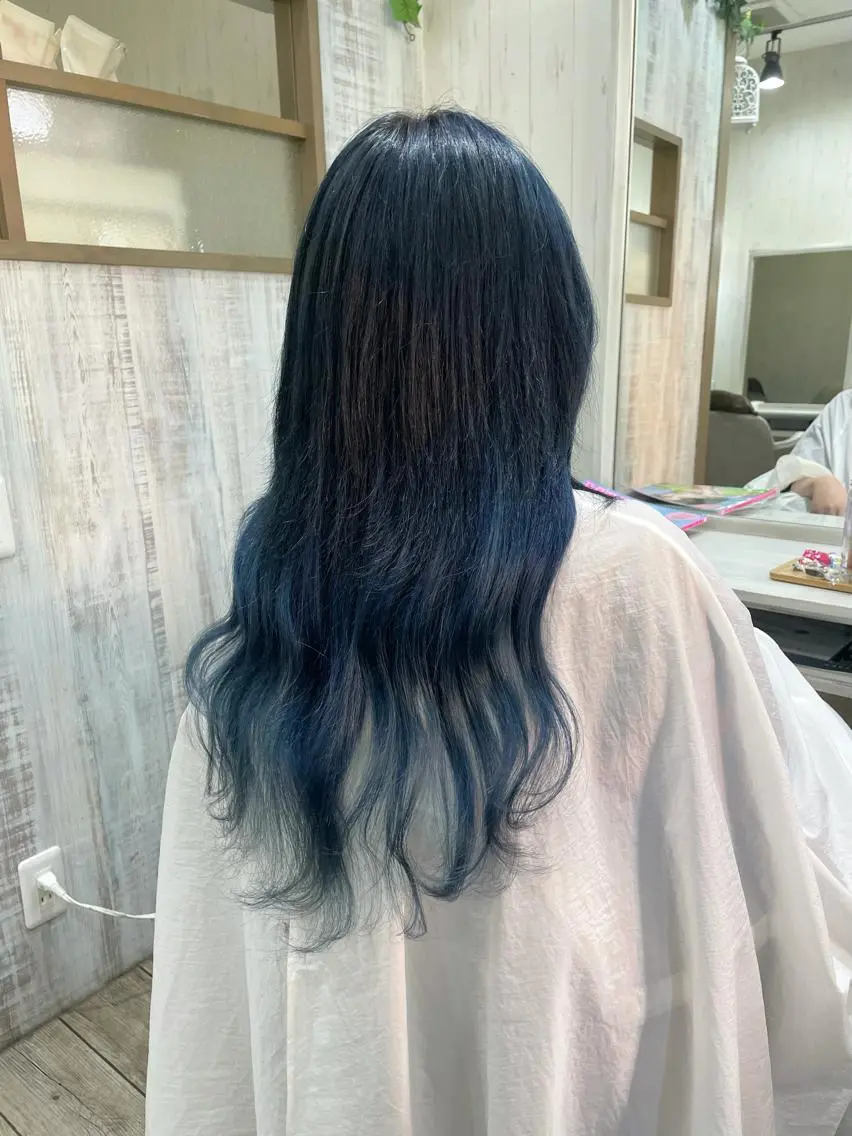 ロング ネモトメイナ🌿 今月末で退職しますのヘアスタイル